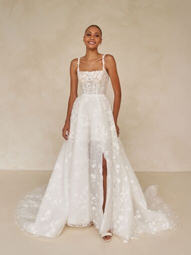 【mayu】lettering lace dress / ANDRESD WAVERLY OVERSKIRT Wedding Dress - Madi Lane Bridal