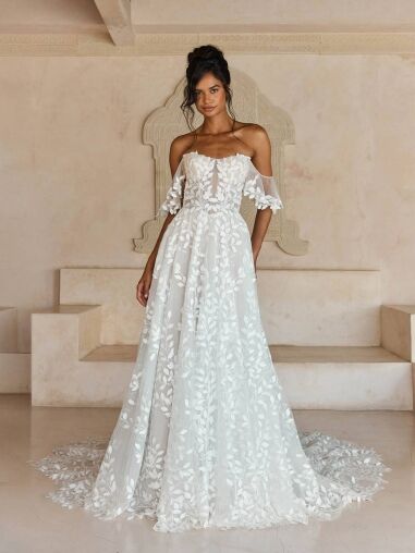 LAIYA Wedding Dress - Madi Lane Bridal LAIYA Wedding Dress - Madi Lane Bridal